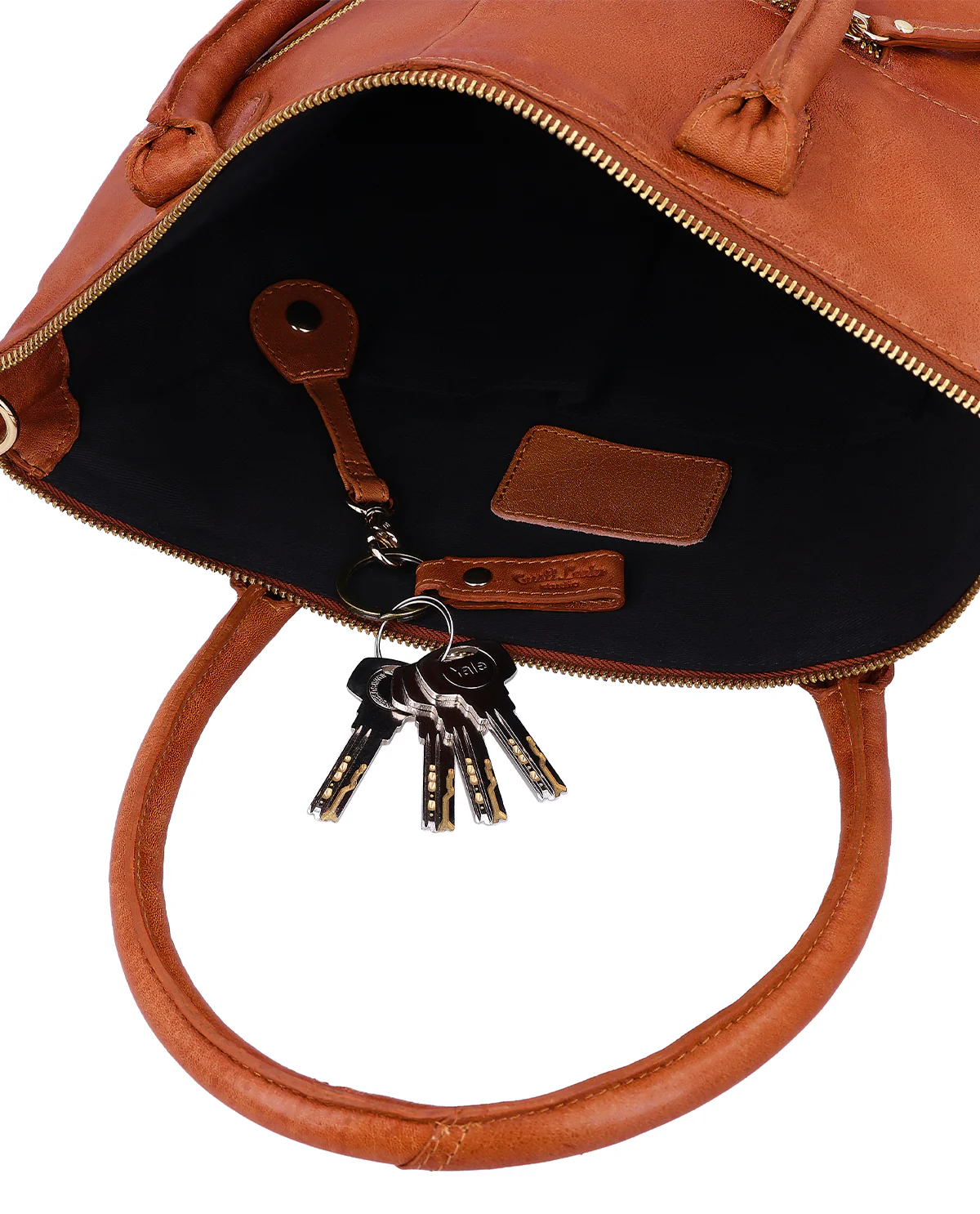 Mia - Image 7